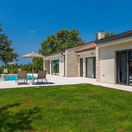 Villa Vv San Giovanni By Istrialux *