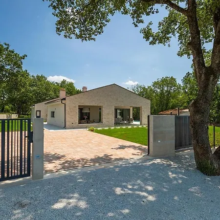Villa Vv San Giovanni By Istrialux Majkusi