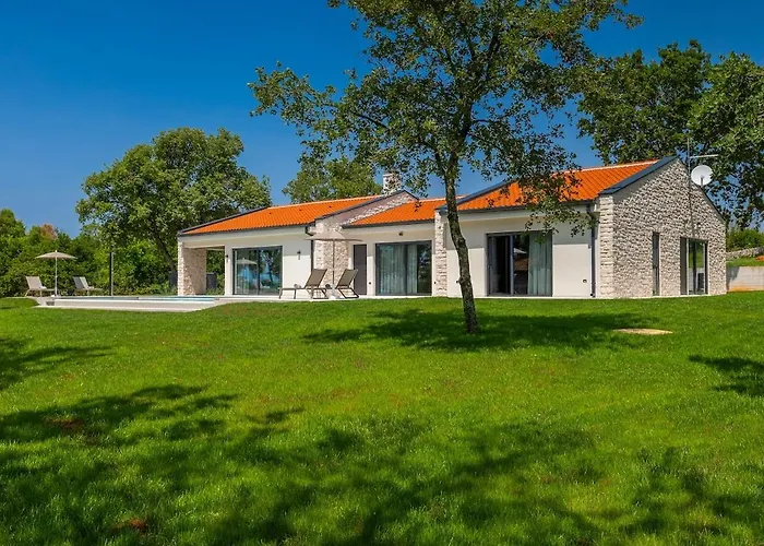 Villa Vv San Giovanni By Istrialux Majkusi