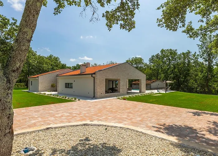 Villa Vv San Giovanni By Istrialux