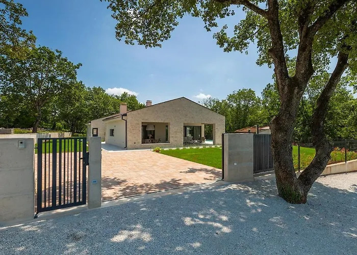 Villa Vv San Giovanni By Istrialux Majkusi